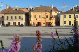 györ