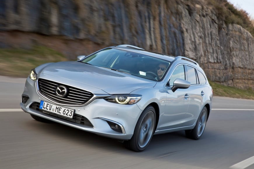2015_mazda6_action_60_wgn_screen