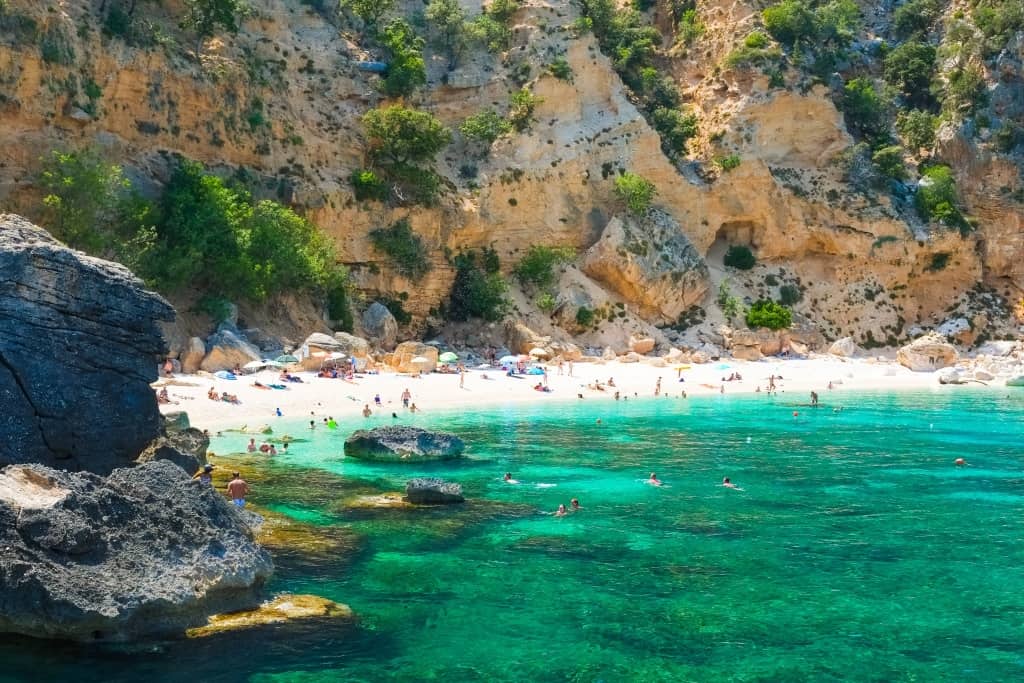 Biriola beach közel Baunei-hez, Szardínia keleti részén