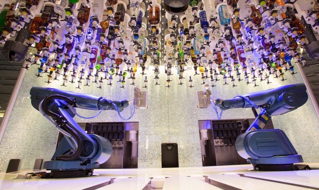 Bionic Bar - royalcaribbean.com