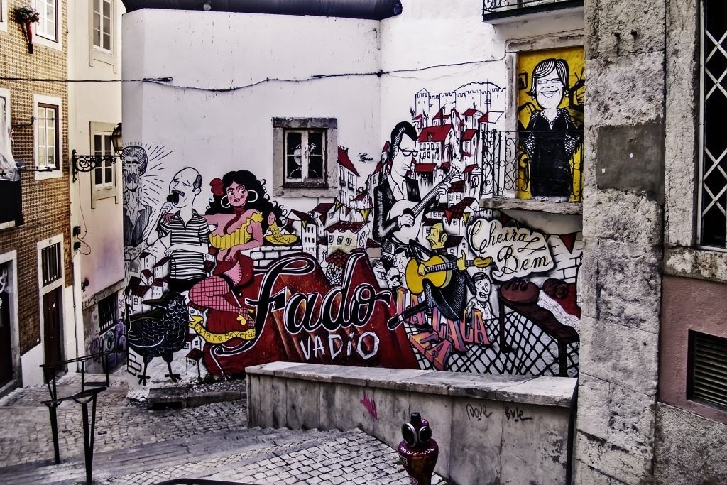 A Fado határtalan szeretete érződik a városon - FXEGS Javier Espuny / Shutterstock.com
